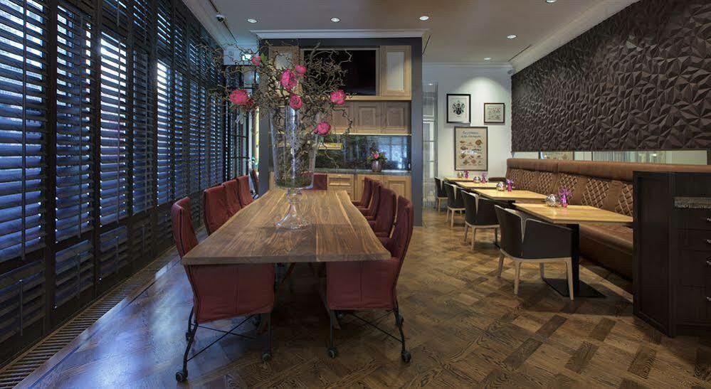 Hotel Dux โรมอนด์ ภายนอก รูปภาพ